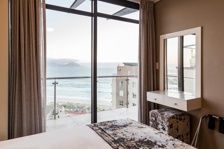 3 Bedroom Property for Sale in Bloubergstrand Western Cape